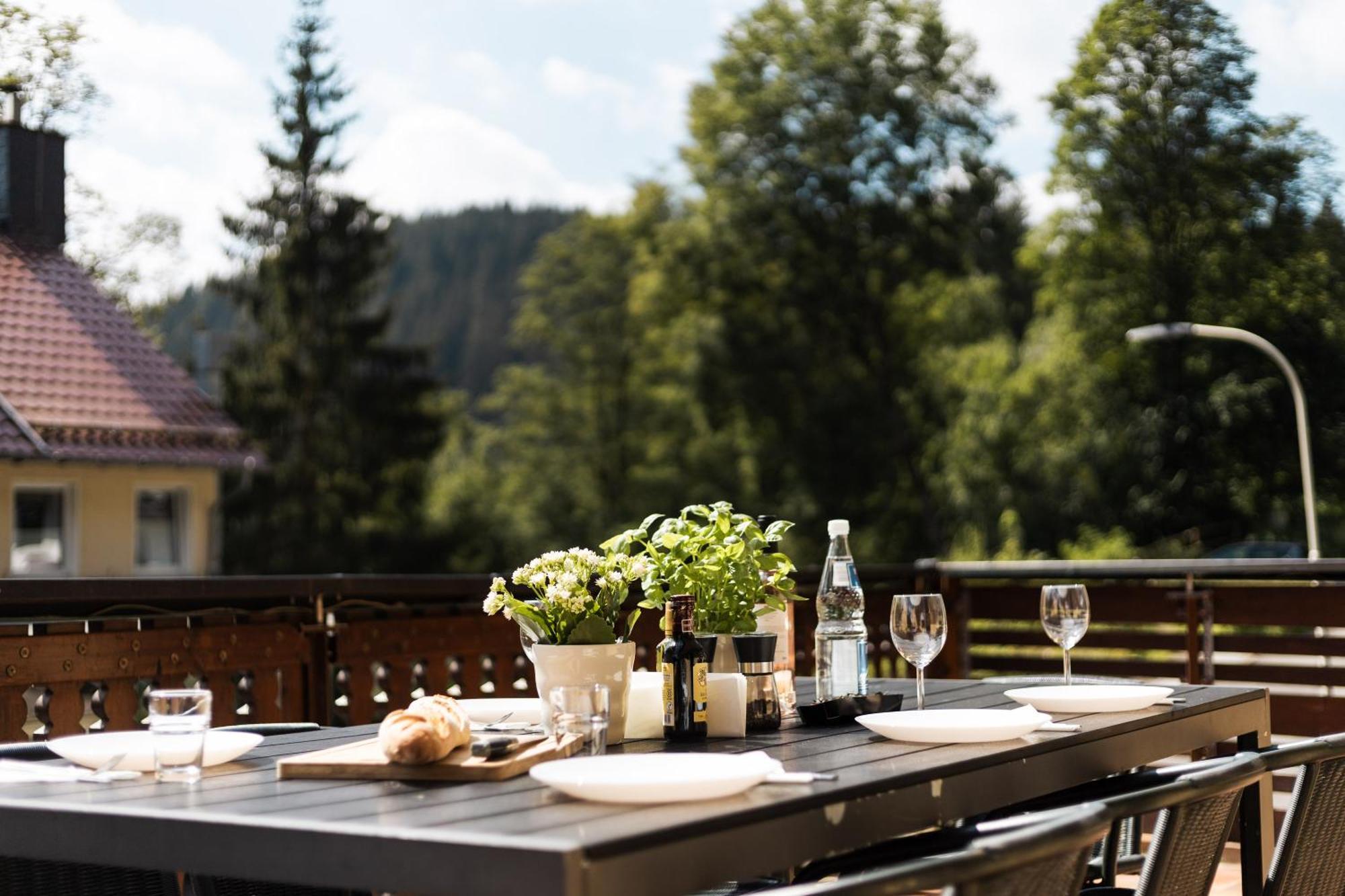 Apartmenthaus Am Waldrand- Kueche - Fruehstueck - Balkon Wildemann Extérieur photo